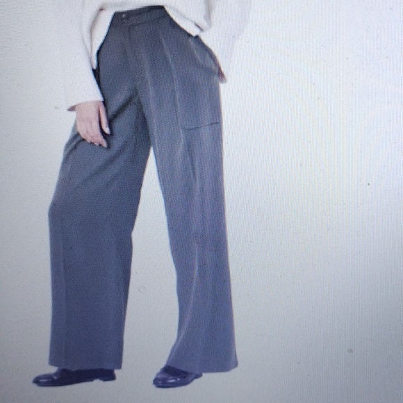 Banana Republic Wide Leg Trouser Tencel Hunter Green. Size Medium - Picture 1 of 15